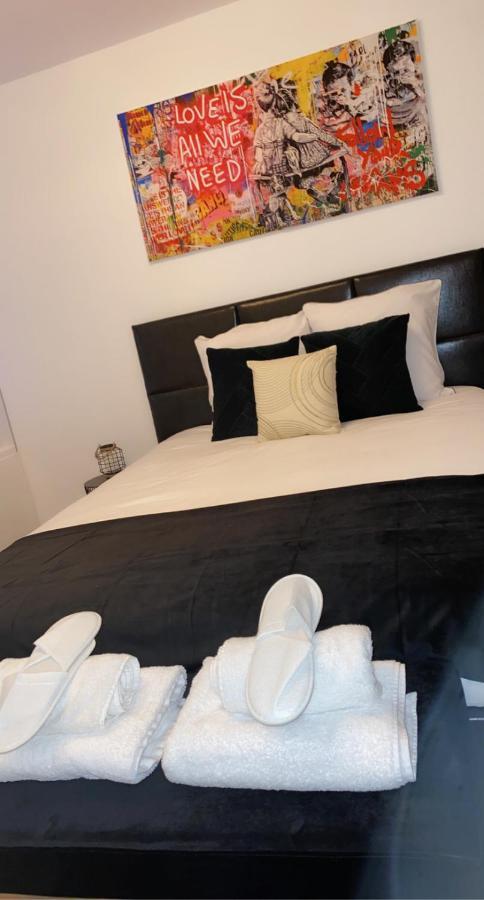 L'AppartE Black Superbe Appartement Pop ! Besançon Exteriör bild