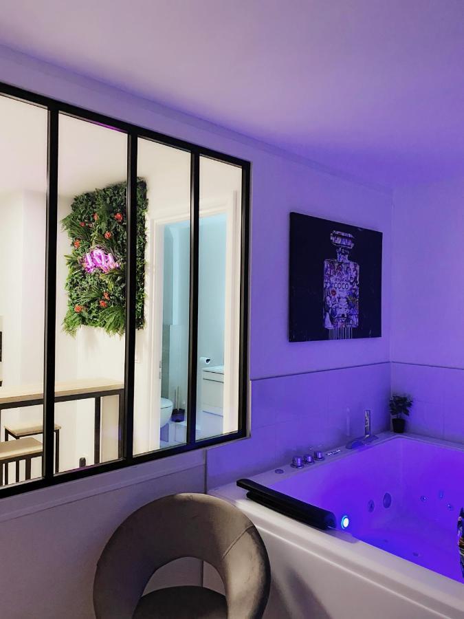 L'AppartE Black Superbe Appartement Pop ! Besançon Exteriör bild