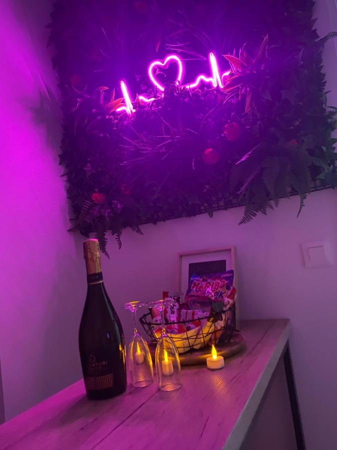 L'AppartE Black Superbe Appartement Pop ! Besançon Exteriör bild